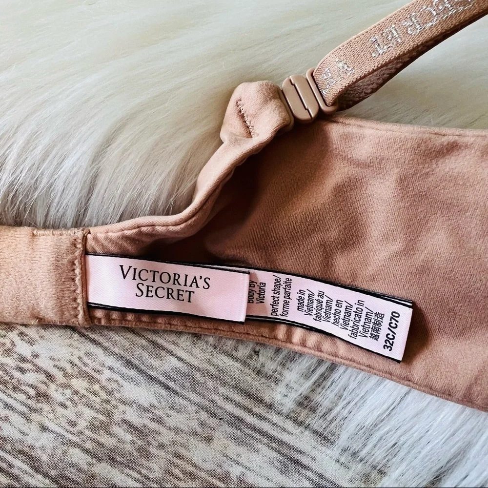 Victoria's Secret Tan Bra - Picture 5 of 9